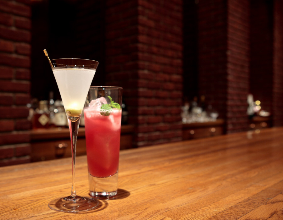 メインバー＜ブリアン＞店内