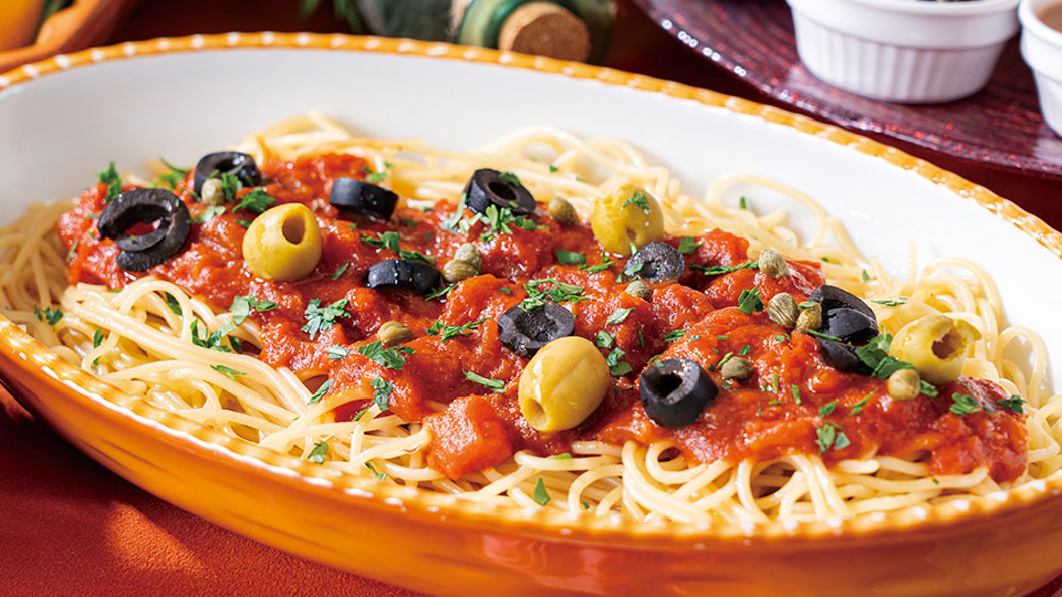 シェフが仕上げるパスタ