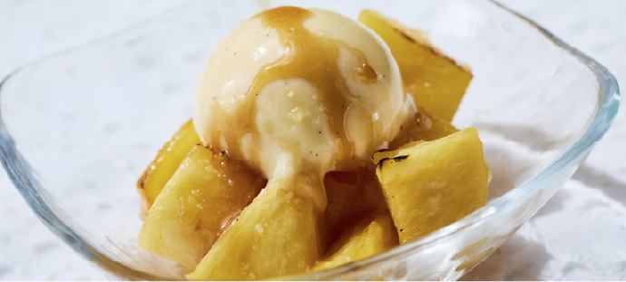 パイナップルのフランベ