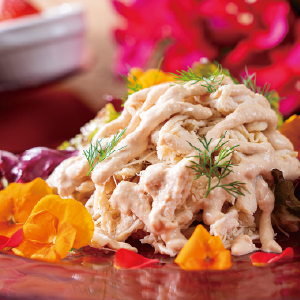 鶏ムネのトンナートソース