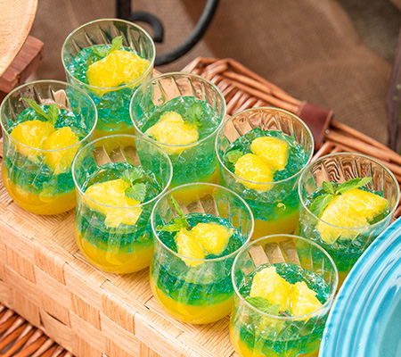 ライチとパッションフルーツ、エルダーフラワーの二層ゼリー