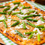 アスパラ＆ミートピザ