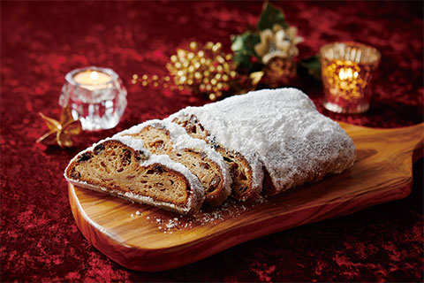 初代シェフから受け継がれる、クリスマスの伝統菓子シュトーレン
